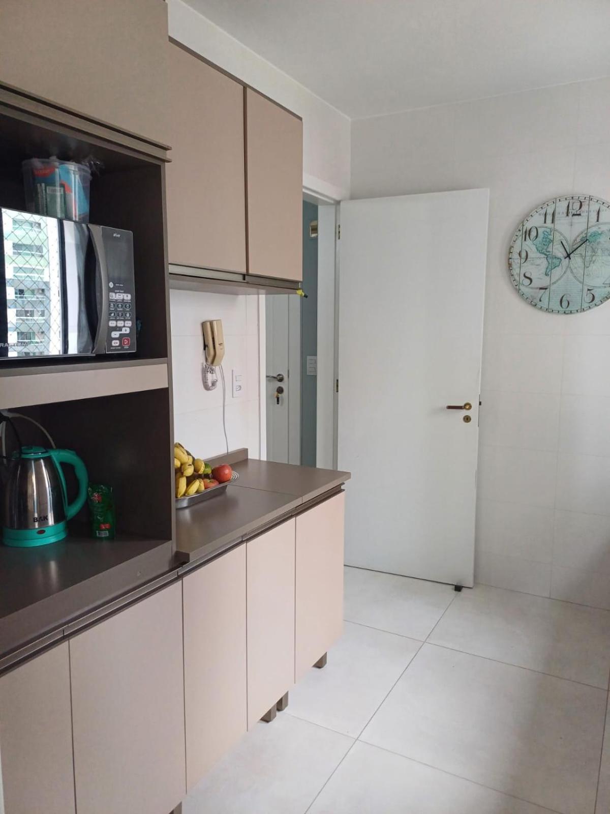 Apto A Uma Quadra Da Praia Central Balneário Camboriú 外观 照片